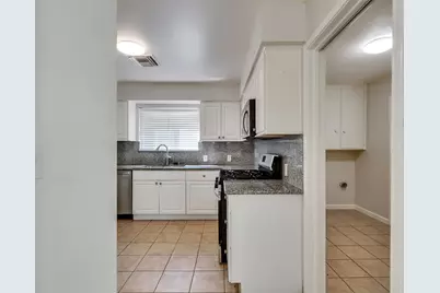 3015 Inwood Drive, Dickinson, TX 77539 - Photo 14