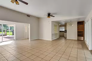 3015 Inwood Dr, Dickinson, TX 77539 - Photo 10