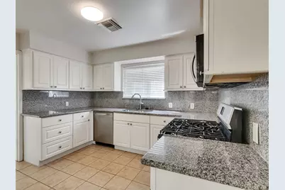 3015 Inwood Drive, Dickinson, TX 77539 - Photo 16