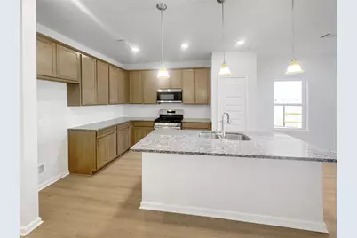 1941 E Riverside Circle, Dayton, TX 77535 - Photo 4