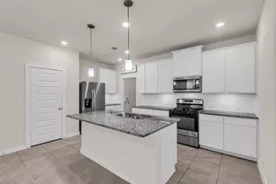 17554 Rosette Grass Dr, Conroe, TX 77385 - Photo 10