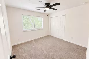 13538 Shadow Falls Ct, Houston, TX 77059 - Photo 34