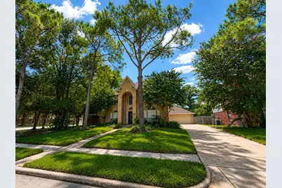13538 Shadow Falls Court, Houston, TX 77059 - Photo 2