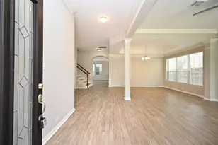 1502 Beaconshire Rd, Houston, TX 77077 - Photo 2