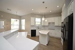 1502 Beaconshire Rd, Houston, TX 77077 - Photo 16