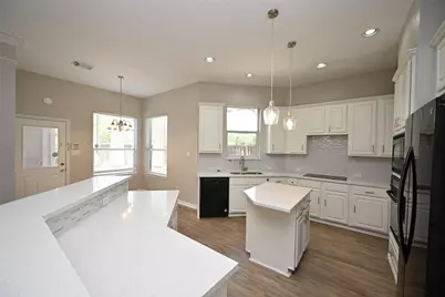 1502 Beaconshire Road, Houston, TX 77077 - Photo 20