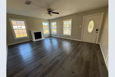 904 Stubbs Street, La Marque, TX 77568 - Photo 2