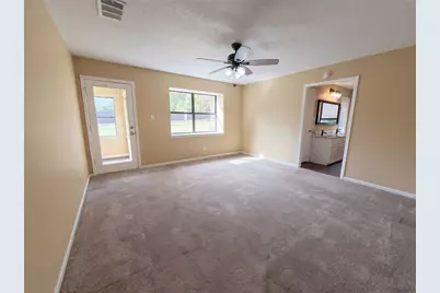 63 April Wind Drive S, Conroe, TX 77356 - Photo 4