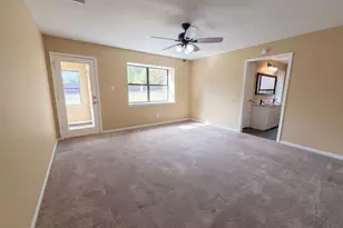 63 April Wind Dr S, Conroe, TX 77356 - Photo 4
