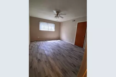 7205 Beechnut Street #A, Houston, TX 77074 - Photo 6