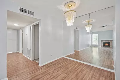 10211 Sugar Branch Drive #324, Houston, TX 77036 - Photo 2