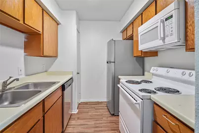 10211 Sugar Branch Drive #324, Houston, TX 77036 - Photo 4