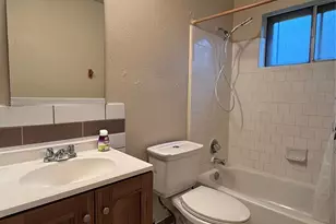10807 Emery Dr, Houston, TX 77099 - Photo 6