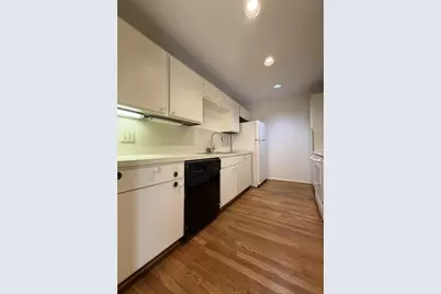 2829 Timmons Lane #176, Houston, TX 77027 - Photo 4