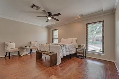5823 Fair Forest Drive, Houston, TX 77088 - Photo 24
