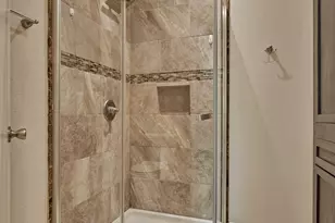 5823 Fair Forest Dr, Houston, TX 77088 - Photo 36