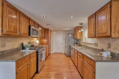 5823 Fair Forest Drive, Houston, TX 77088 - Photo 18