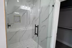 8706 Southview St, Houston, TX 77051 - Photo 10
