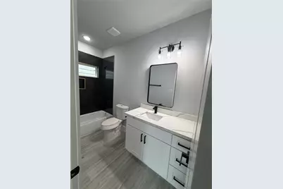 8706 Southview Street, Houston, TX 77051 - Photo 12