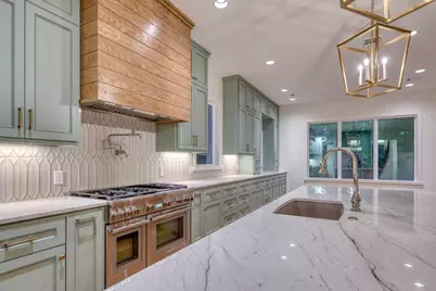 2006 Lexington Street, Houston, TX 77098 - Photo 10