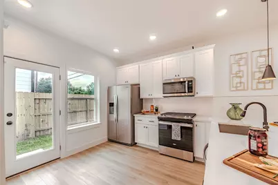 9527-9529 Beckley St, Houston, TX 77088 - Photo 14