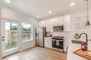 9527-9529 Beckley St, Houston, TX 77088 - Photo 14