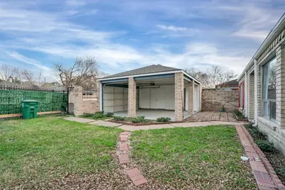11710 Bowlan Lane, Houston, TX 77035 - Photo 6