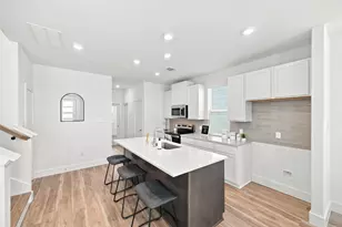 6063 Cebra St, Houston, TX 77091 - Photo 14
