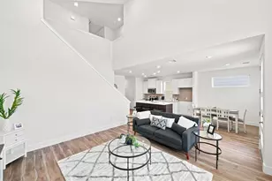 6063 Cebra St, Houston, TX 77091 - Photo 10