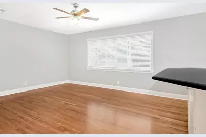 2327 Dorrington Street, Houston, TX 77030 - Photo 10