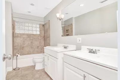 2327 Dorrington Street, Houston, TX 77030 - Photo 16