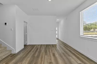 958 Green Vines Lane, Houston, TX 77091 - Photo 8