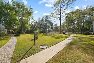 8 Hideaway Dr, Friendswood, TX 77546 - Photo 24
