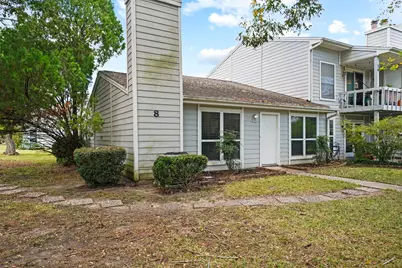 8 Hideaway Drive, Friendswood, TX 77546 - Photo 2