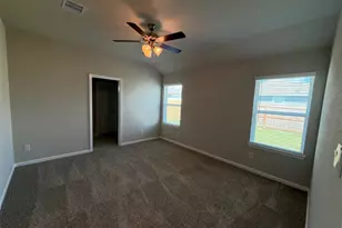 900 Lady Bird Ln, College Station, TX 77845 - Photo 4