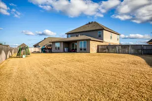 2004 Vineyard Pass, Brenham, TX 77833 - Photo 36