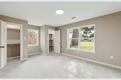 185 Hunters Lane, Sweeny, TX 77480 - Photo 12