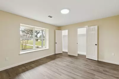 185 Hunters Lane, Sweeny, TX 77480 - Photo 10