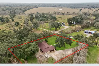 185 Hunters Lane, Sweeny, TX 77480 - Photo 18