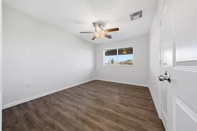 6623 County Road 4, Damon, TX 77430 - Photo 14