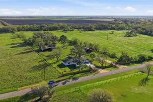 6623 County Rd 4, Damon, TX 77430 - Photo 48