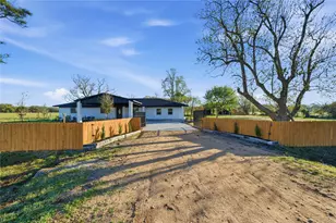 6623 County Rd 4, Damon, TX 77430 - Photo 6