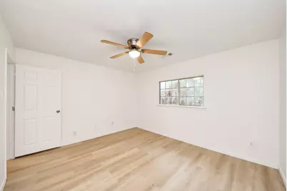 3046 Texas Oak Drive, Katy, TX 77449 - Photo 10