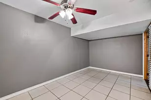 6114 S Greenpark Dr, Houston, TX 77072 - Photo 10