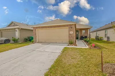 10507 Vinca Minor Lane, Houston, TX 77016 - Photo 2