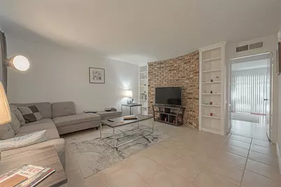 2201 Fountain View Drive #9, Houston, TX 77057 - Photo 10