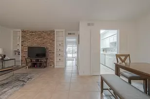 2201 Fountain View Dr, Houston, TX 77057 - Photo 6