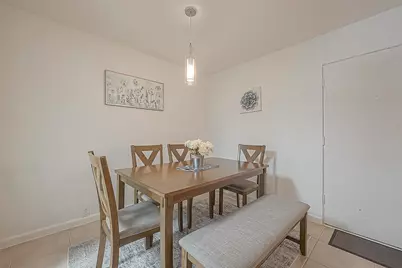 2201 Fountain View Drive #9, Houston, TX 77057 - Photo 12