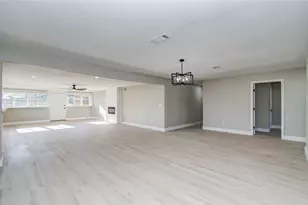 7918 Bayside Dr, Beach City, TX 77523 - Photo 12