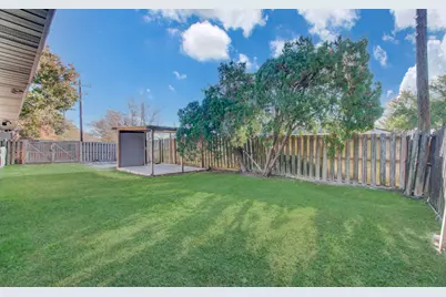 7918 Bayside Drive, Beach City, TX 77523 - Photo 34